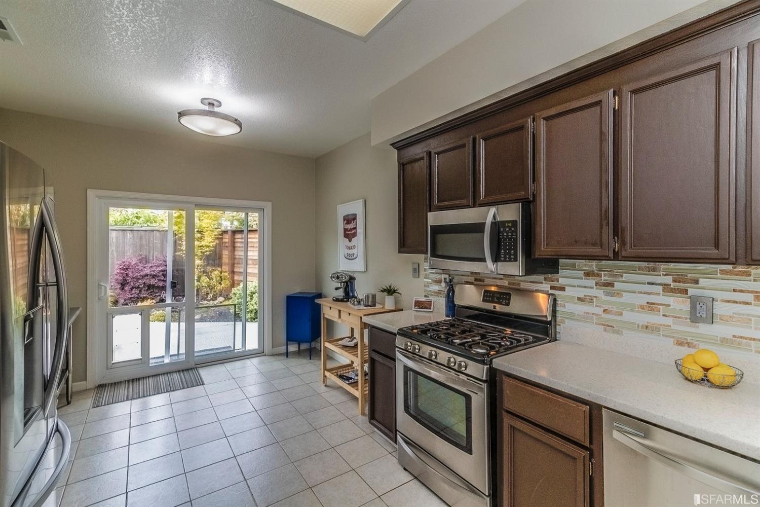 258 Marvilla Circle Pacifica, CA 94044 - Photo 12 of 32