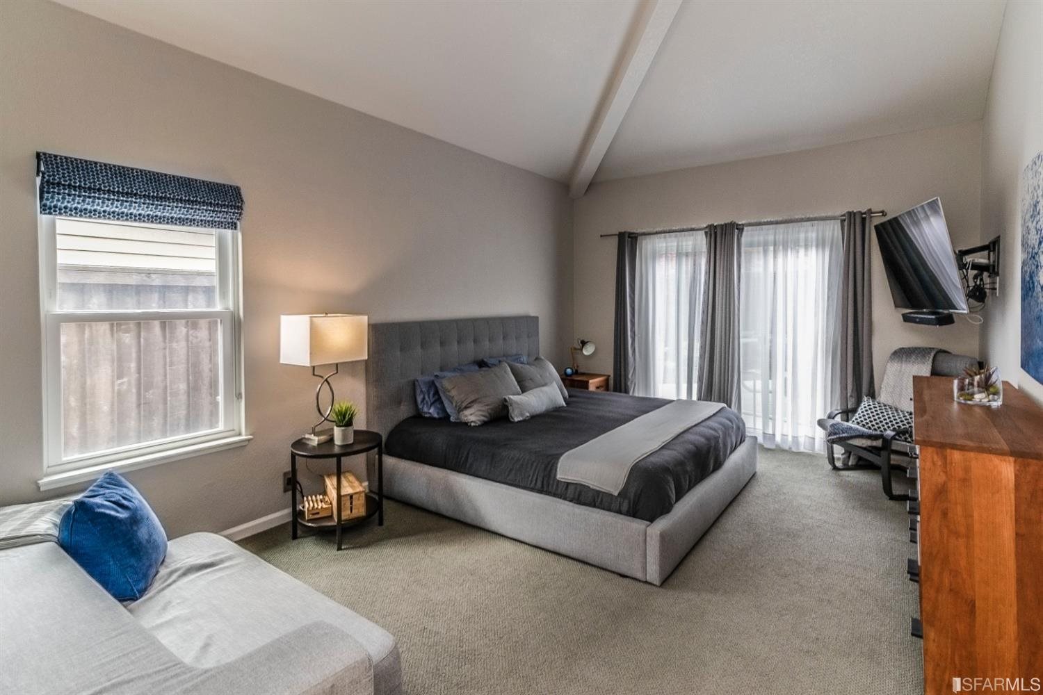 258 Marvilla Circle Pacifica, CA 94044 - Photo 14 of 32