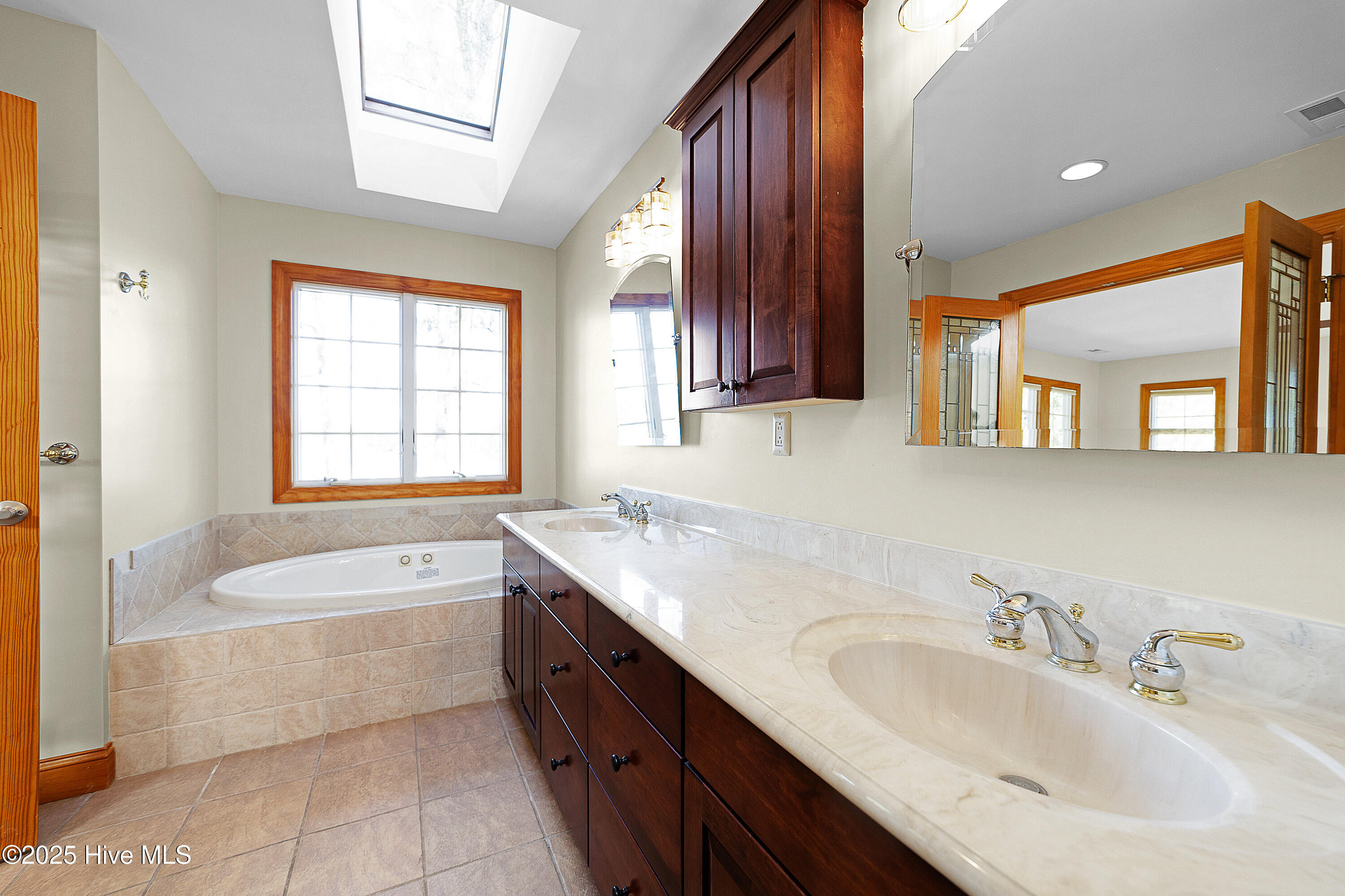 466 Bay Shores Road Merritt, NC 28556 - Photo 16 of 44 Owners Bathroom