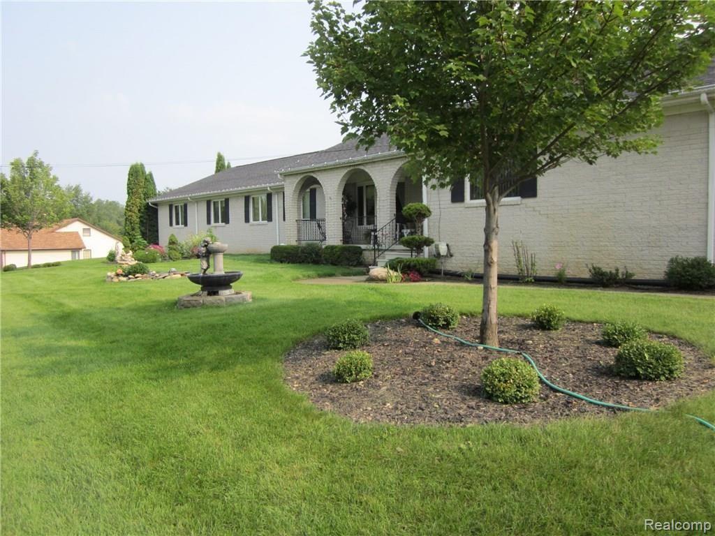1596 Rulane Drive Lapeer, MI 48446 - Photo 2 of 27 IMG_1858.JPG
