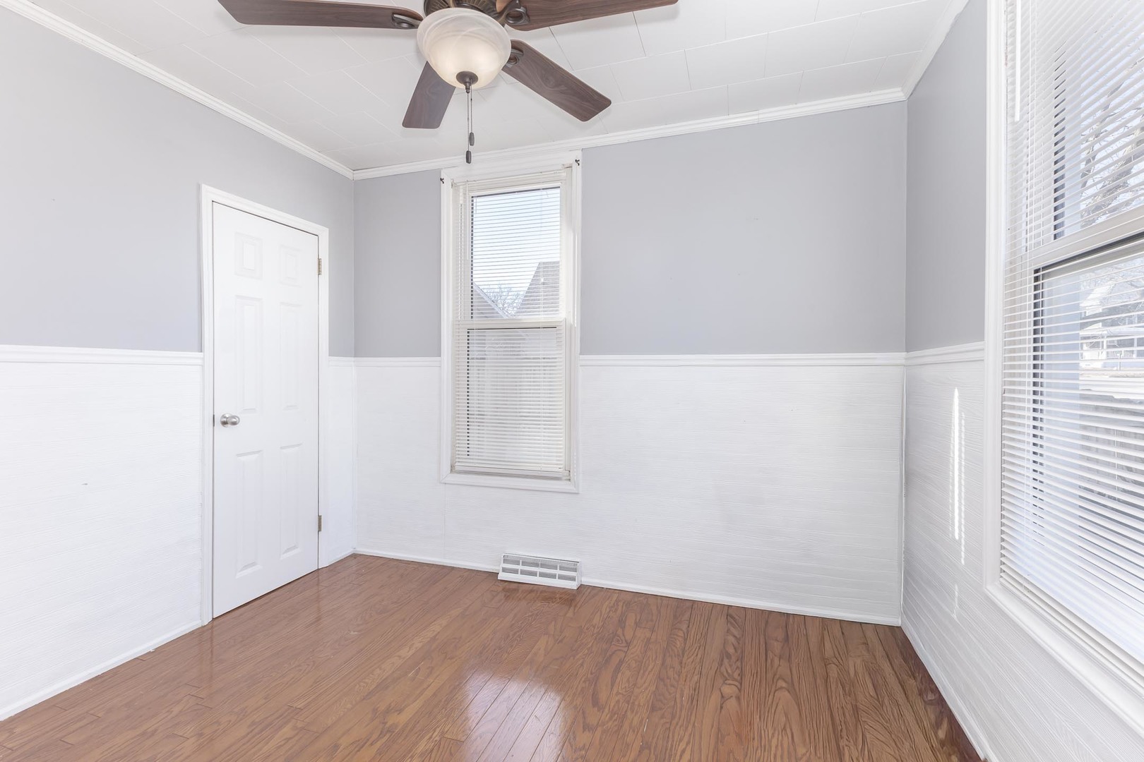 154 West Main Street El Paso, IL 61738 - Photo 18 of 29