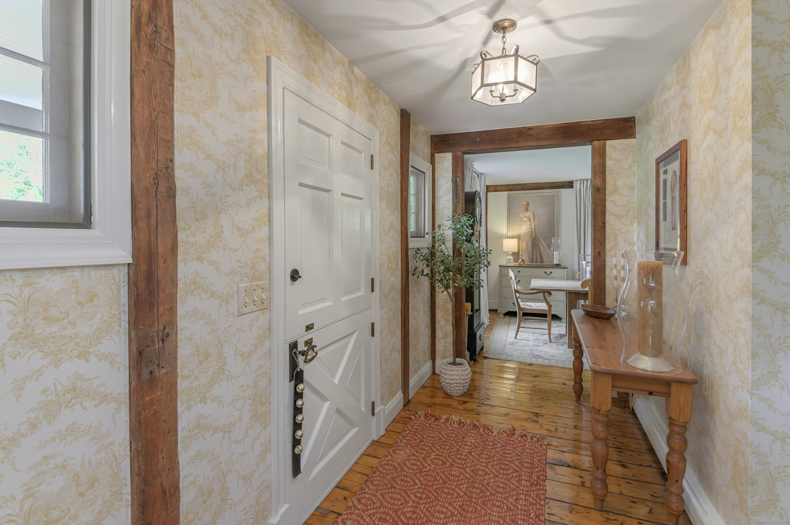 75 St Johns Road Ridgefield, CT 06877 - Photo 4 of 40