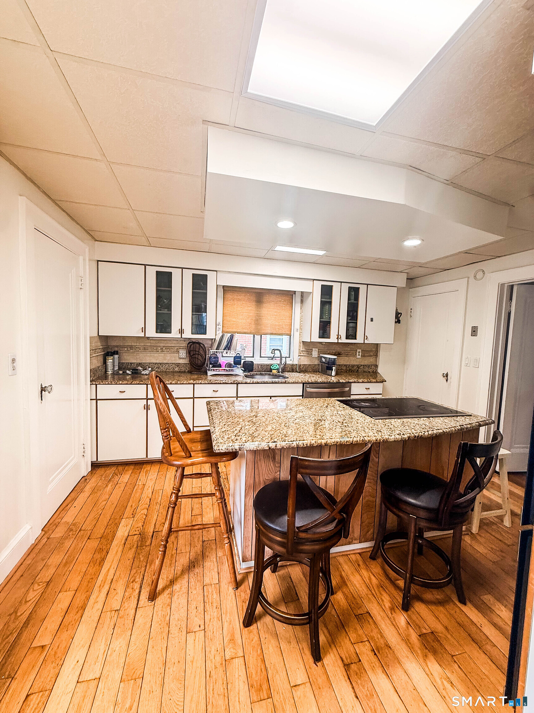 38 Grandview Avenue Hamden, CT 06514 - Photo 23 of 40
