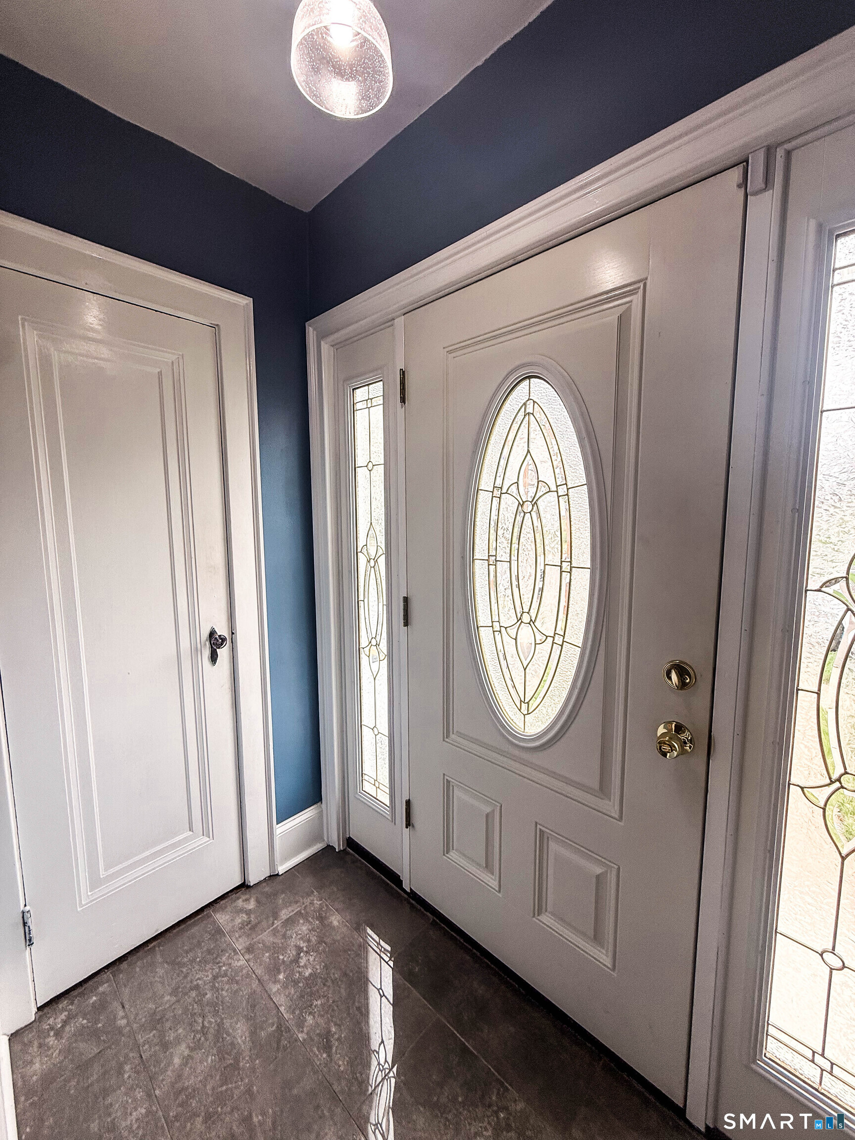 38 Grandview Avenue Hamden, CT 06514 - Photo 10 of 40