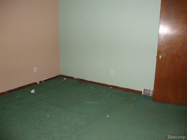 3295 Range Road Port Huron, MI 48060 - Photo 8 of 10 pic 039