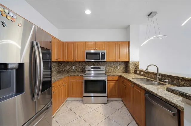 $3,500 | 8108 Prestige Commons Drive, Tamarac, FL 33321