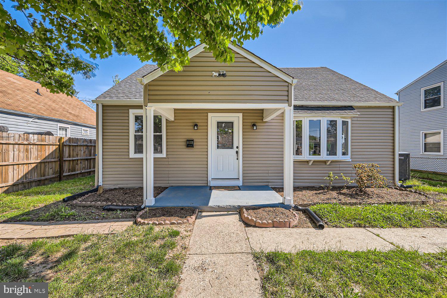 8133 Cornwall Road Dundalk, MD 21222 - Photo 3 of 33