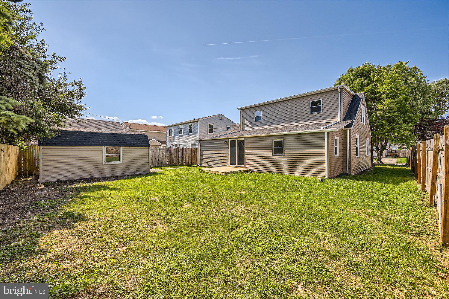 8133 Cornwall Road Dundalk, MD 21222 - Photo 31 of 33