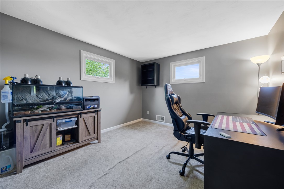 301 Ridge Road Ontario, NY 14519 - Photo 25 of 50