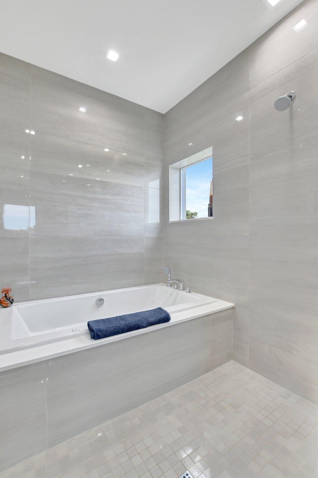 4240 Northwest 17th Avenue Boca Raton, FL 33431 - Photo 33 of 40 49-web-or-mls-DSC_0436