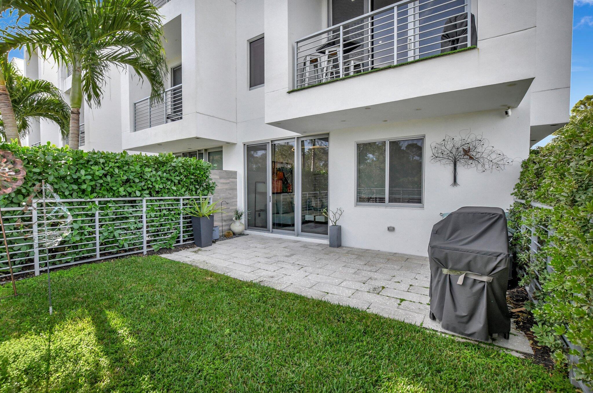 4240 Northwest 17th Avenue Boca Raton, FL 33431 - Photo 36 of 40 56-web-or-mls-DSC_0196