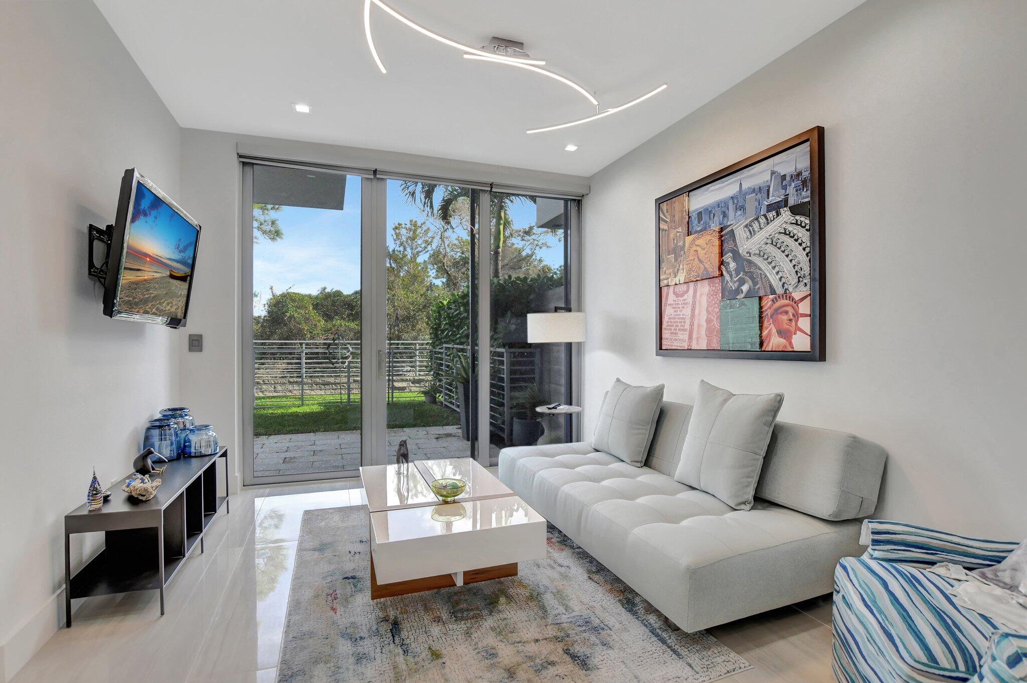 4240 Northwest 17th Avenue Boca Raton, FL 33431 - Photo 5 of 40 9-web-or-mls-DSC_0211