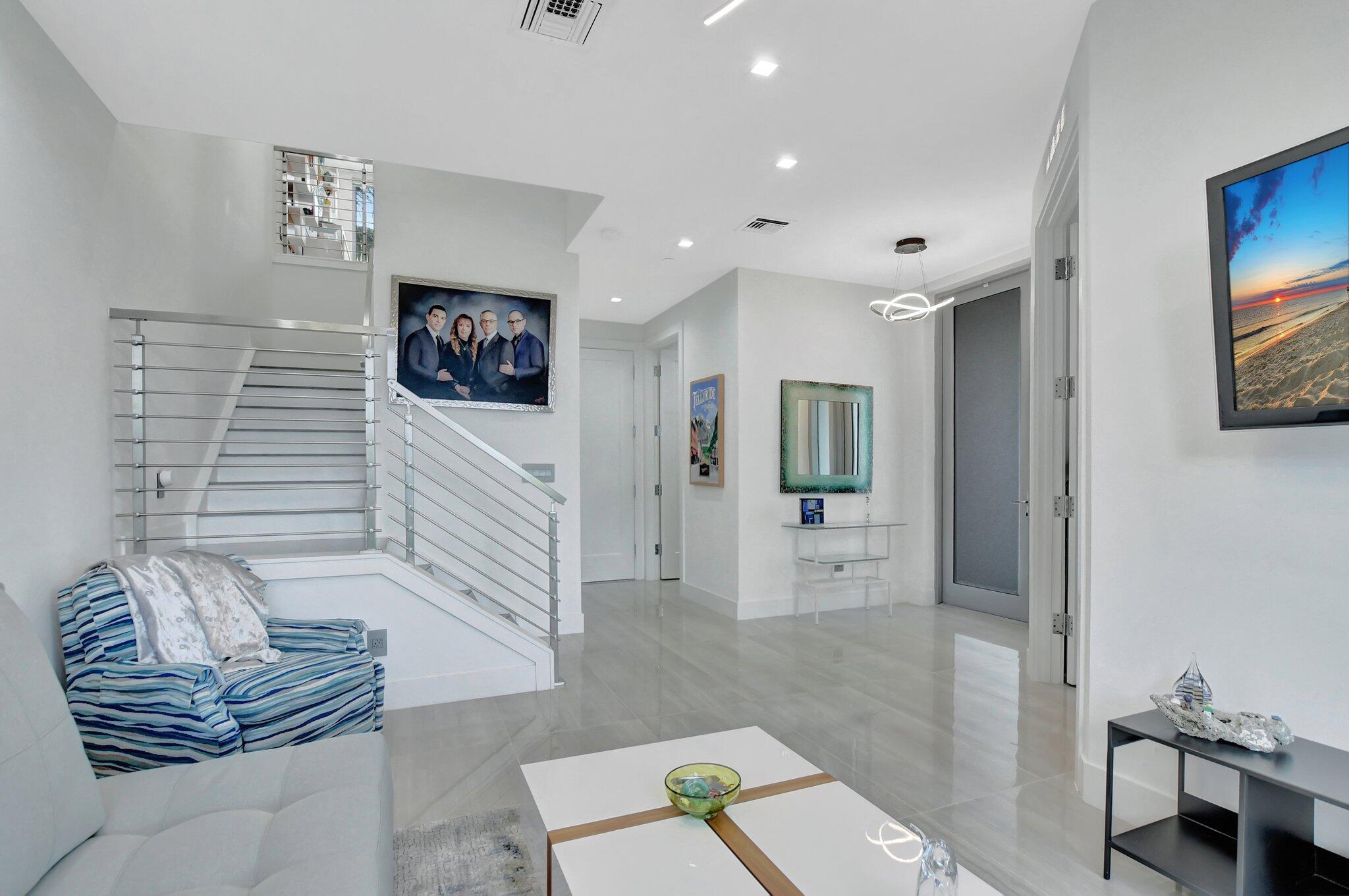 4240 Northwest 17th Avenue Boca Raton, FL 33431 - Photo 6 of 40 10-web-or-mls-DSC_0216