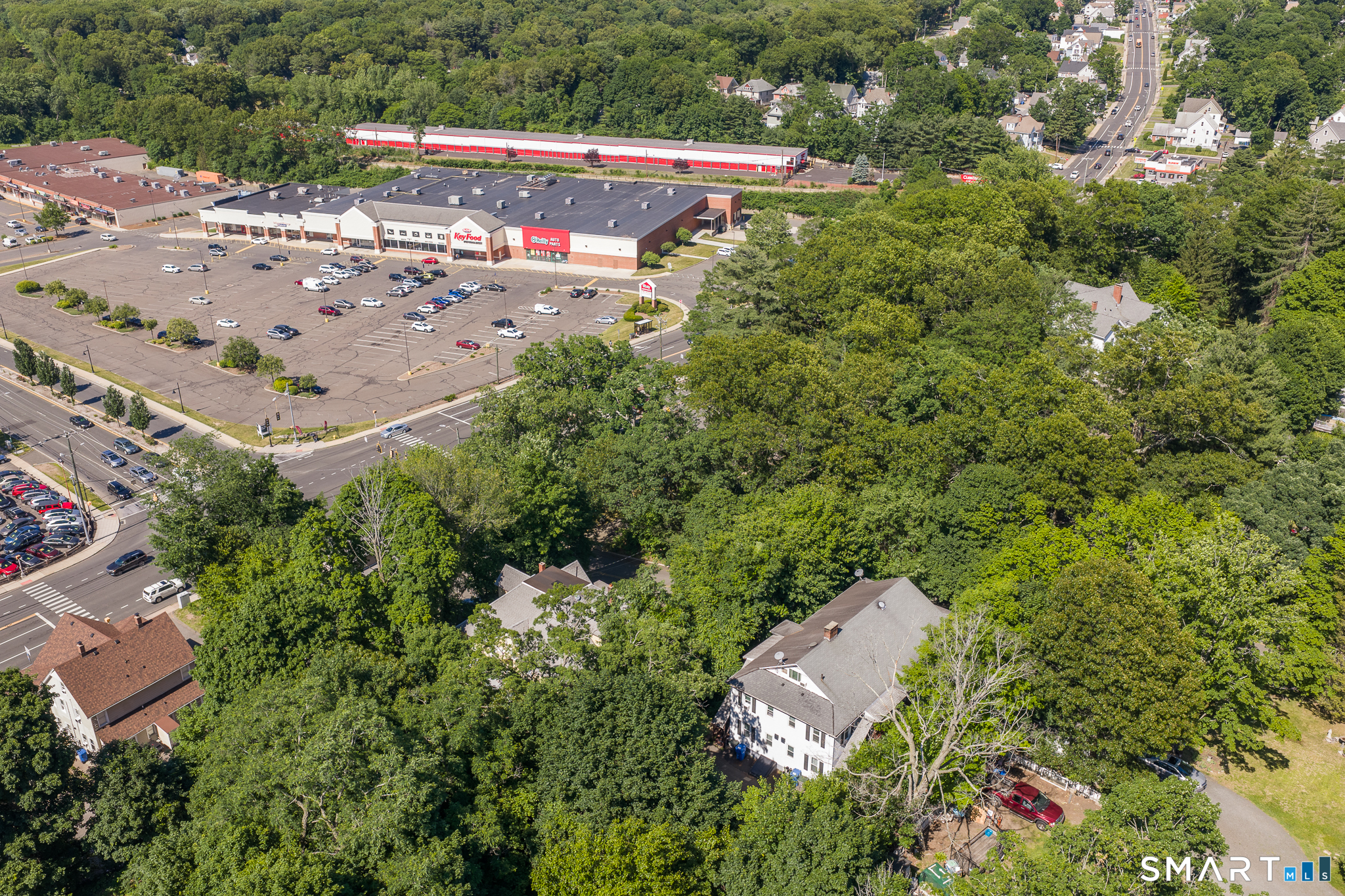 18 Arch Street Manchester, CT 06040 - Photo 8 of 12