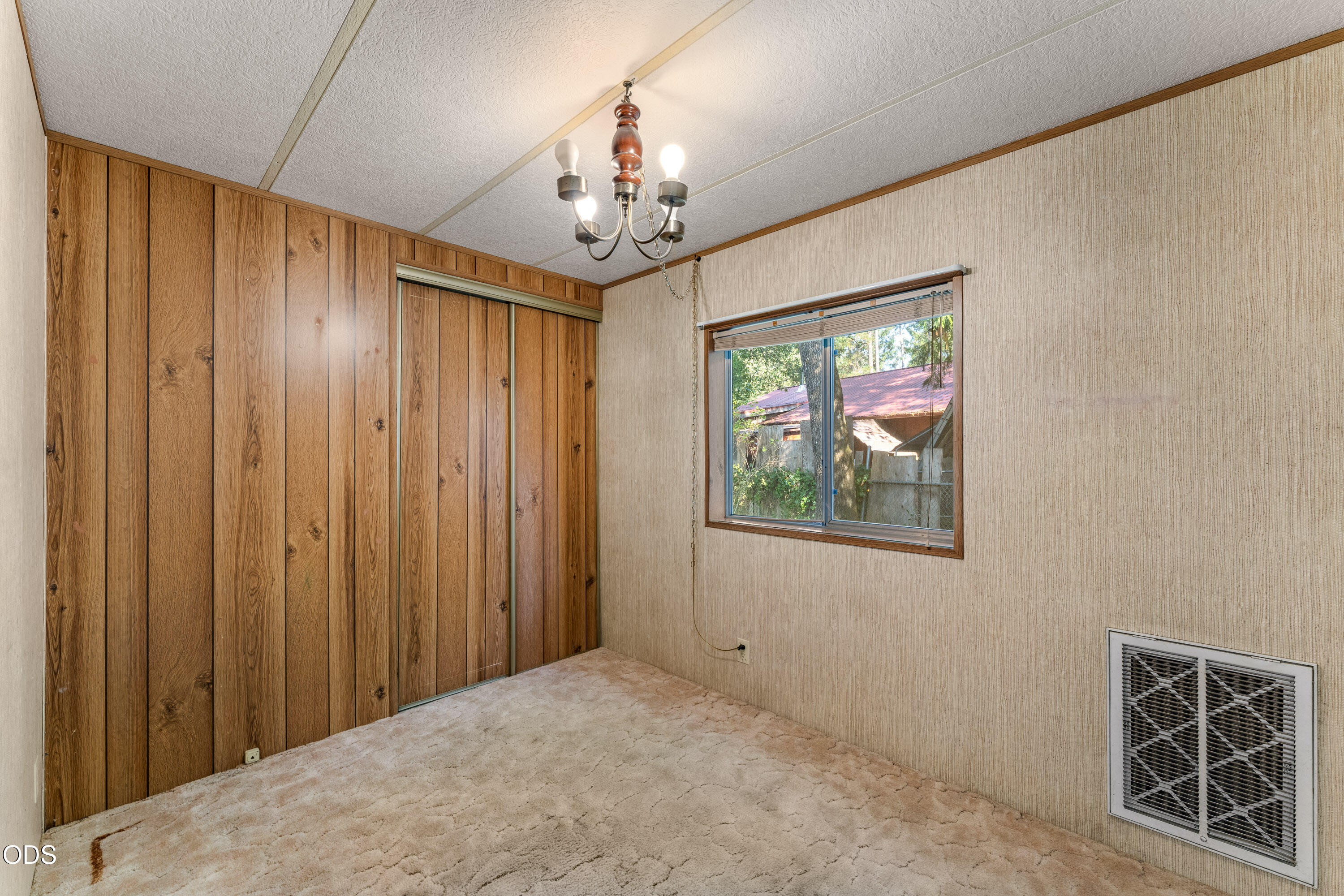 415 Whiteridge Road Grants Pass, OR 97527 - Photo 12 of 30 Gallery Image 12