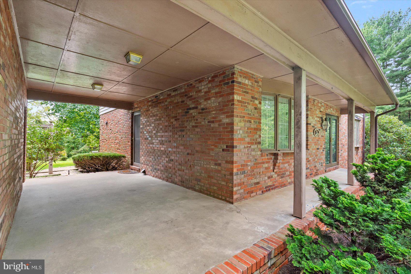 727 Muller Road Westminster, MD 21157 - Photo 50 of 74 Breezeway to Garage