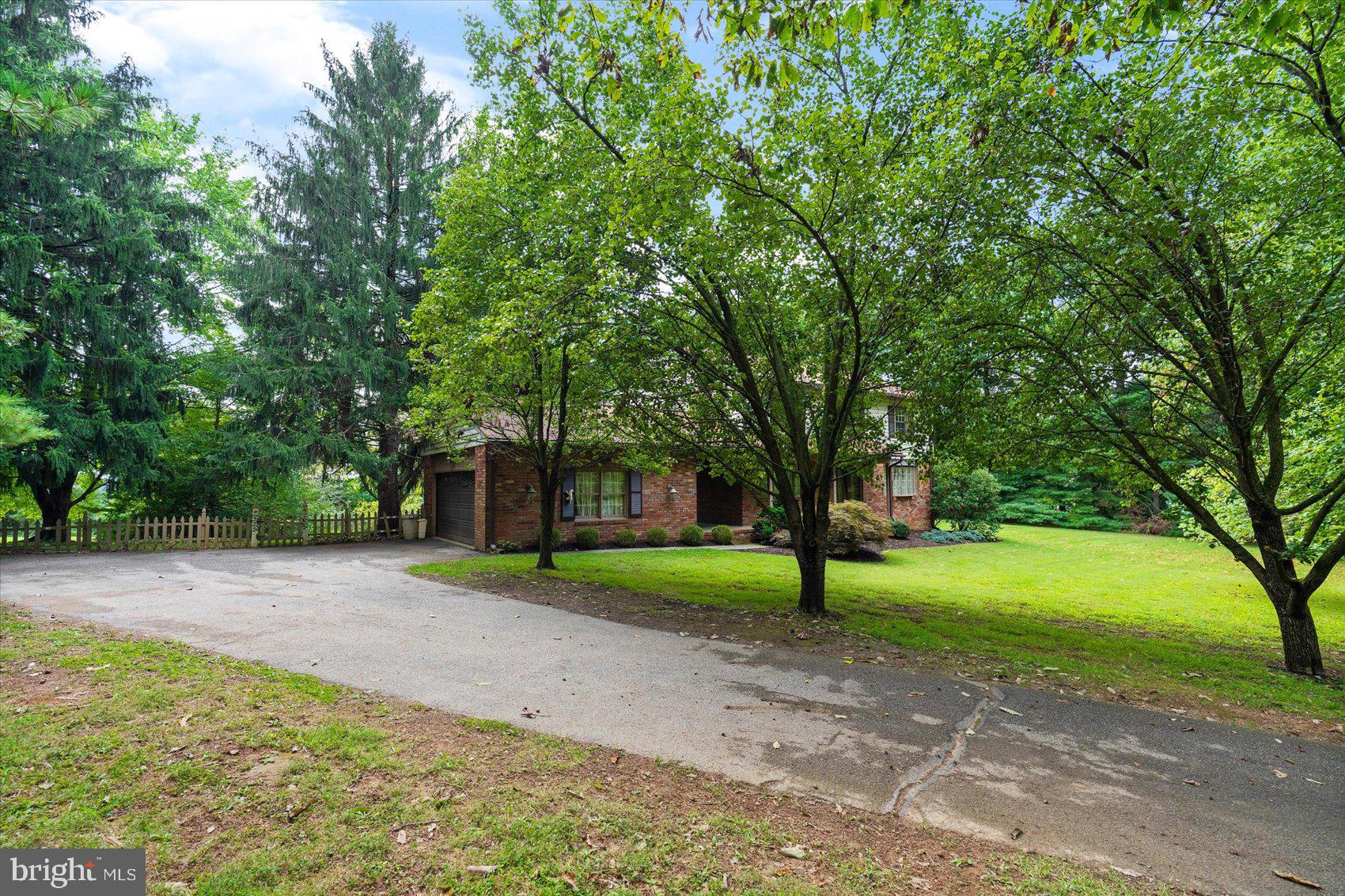 727 Muller Road Westminster, MD 21157 - Photo 52 of 74 Driveway to house