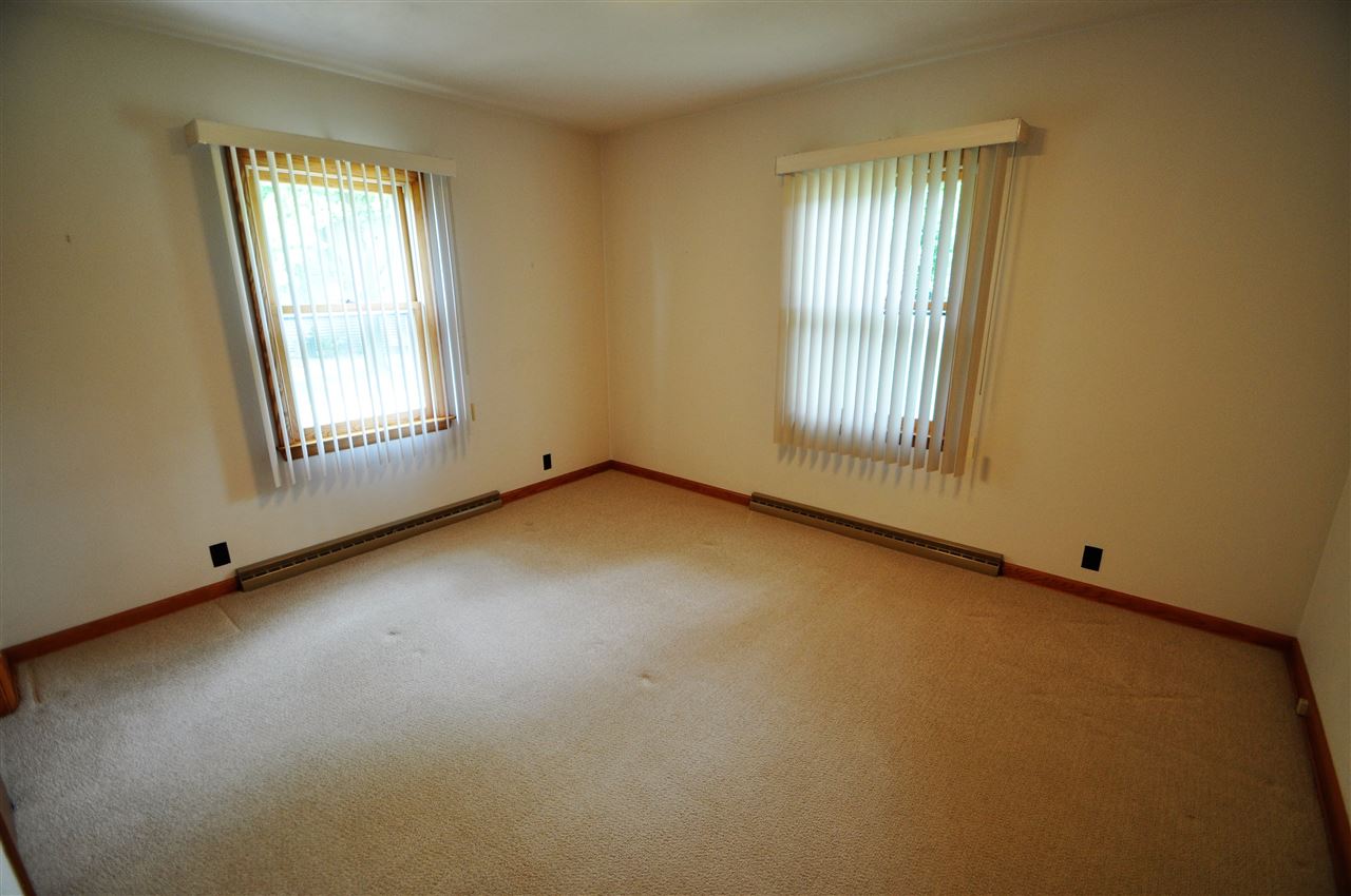 22075 Brick Road South Bend, IN 46628 - Photo 11 of 24 Gallery Image 11
