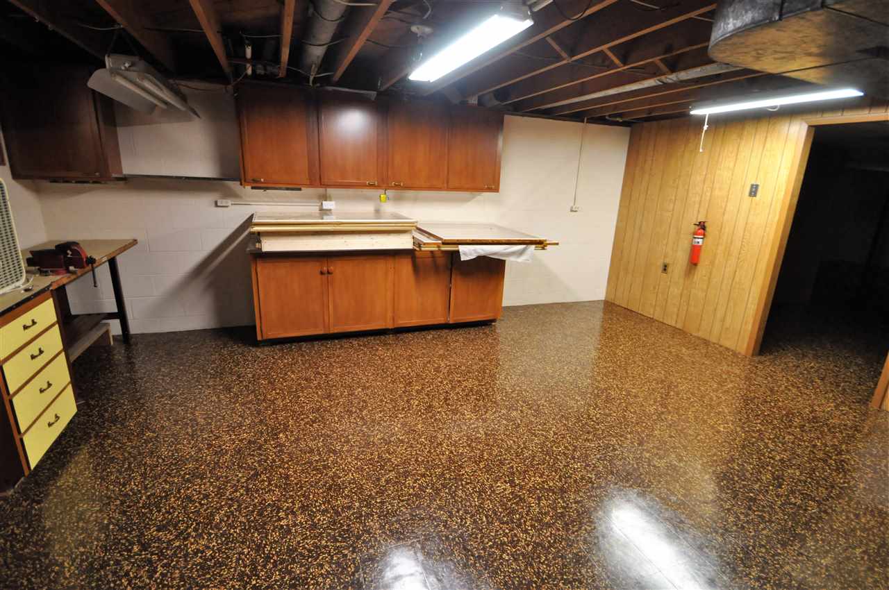 22075 Brick Road South Bend, IN 46628 - Photo 16 of 24 Gallery Image 16