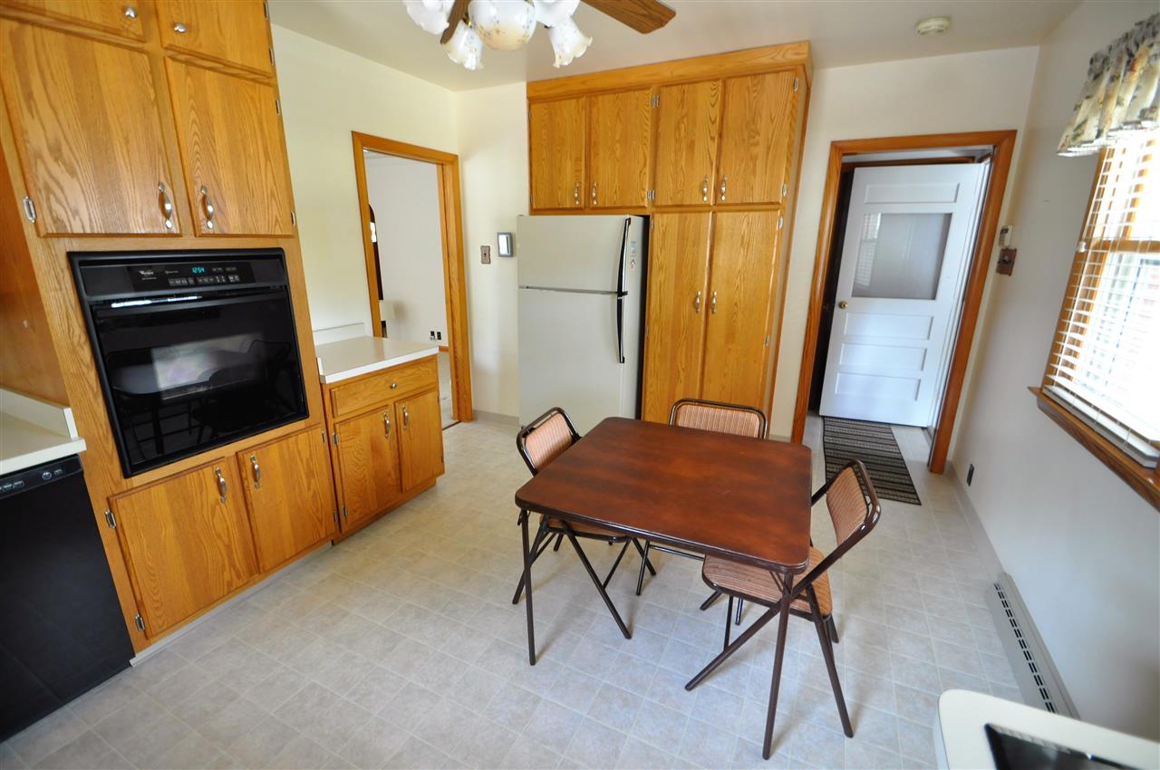 22075 Brick Road South Bend, IN 46628 - Photo 8 of 24 Gallery Image 8