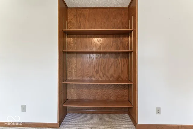 $284,500 | 1030 Woodridge Street, Unit 52, Brownsburg, IN 46112