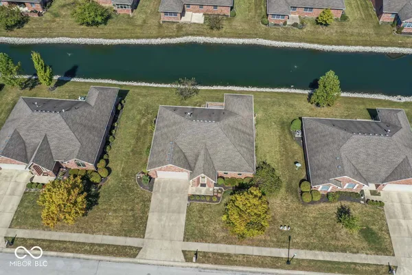 $284,500 | 1030 Woodridge Street, Unit 52, Brownsburg, IN 46112