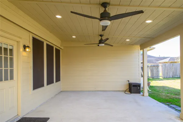 $2,400 | 15619 Mossy Park, Cypress, TX 77429