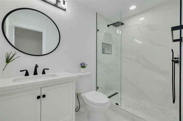 $599,900 | 2235 Willow Tree Trail, Clearwater, FL 33763