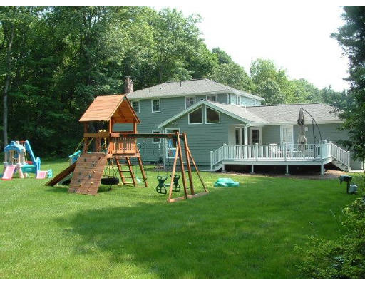 48 Larnis Road Framingham, MA 01701 - Photo 12 of 22