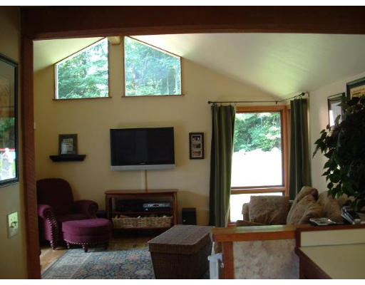 48 Larnis Road Framingham, MA 01701 - Photo 4 of 22