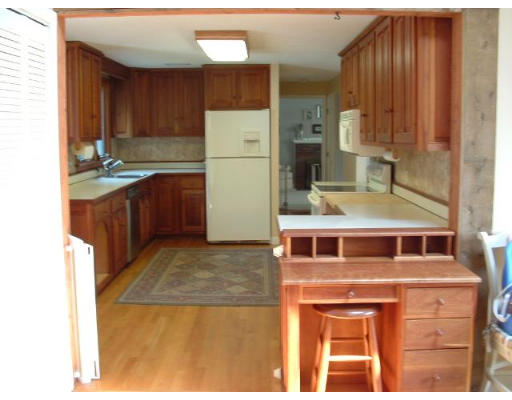 48 Larnis Road Framingham, MA 01701 - Photo 5 of 22