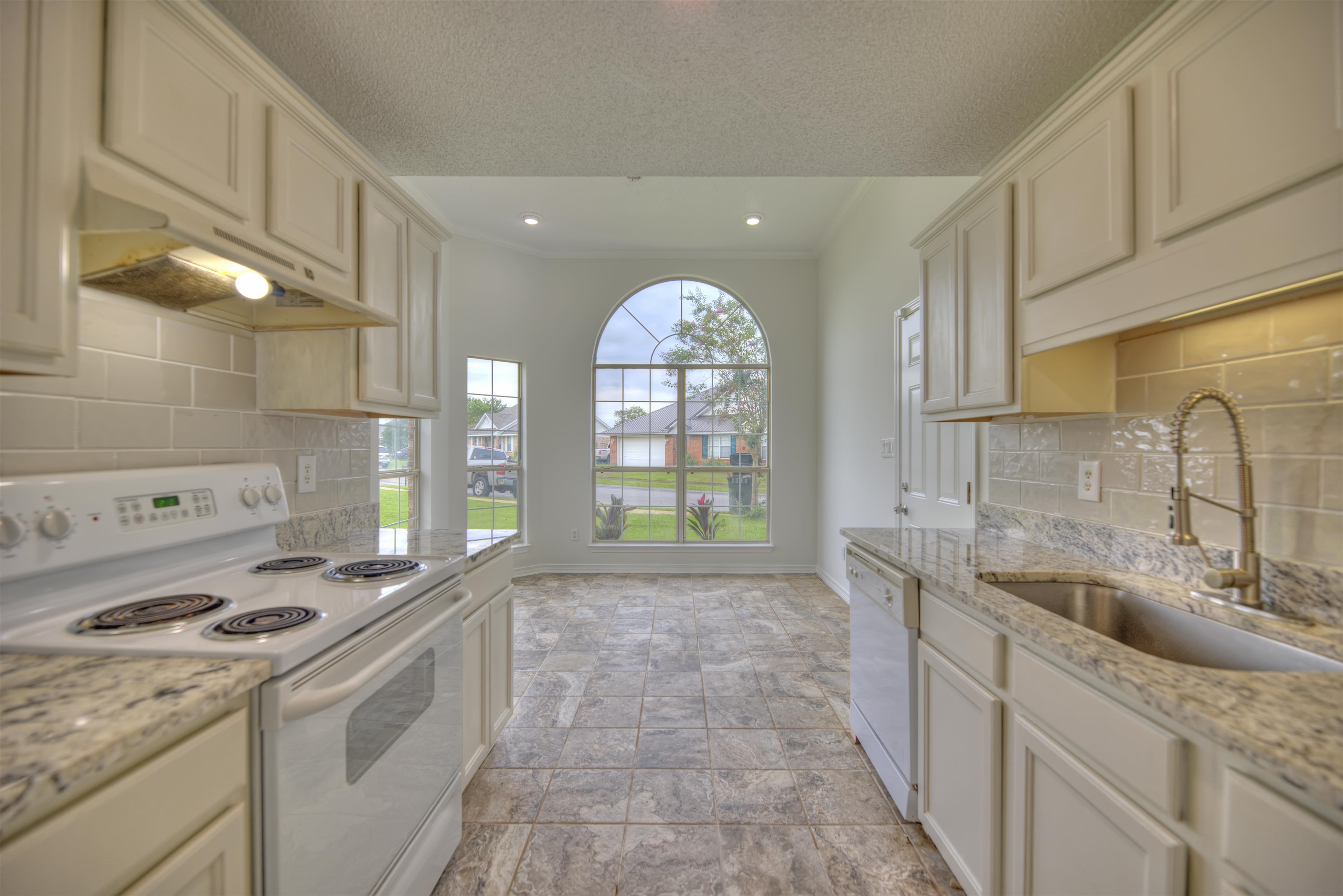16452 Absalom Street Foley, AL 36535 - Photo 5 of 21
