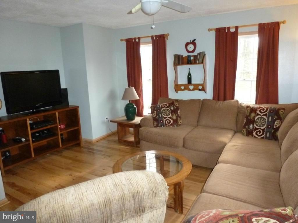 3580 Lander Road Jefferson, MD 21755 - Photo 11 of 30 Main level bedroom (now used as family room)