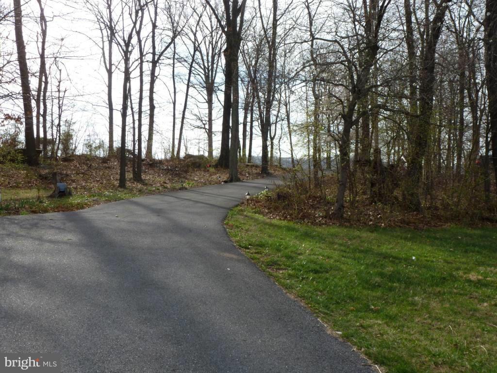 3580 Lander Road Jefferson, MD 21755 - Photo 6 of 30 Driveway