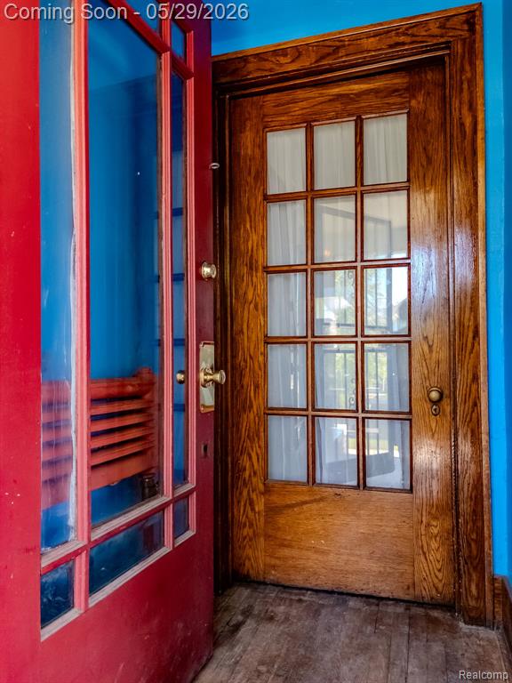 3010 Fischer Street Detroit, MI 48214 - Photo 6 of 36