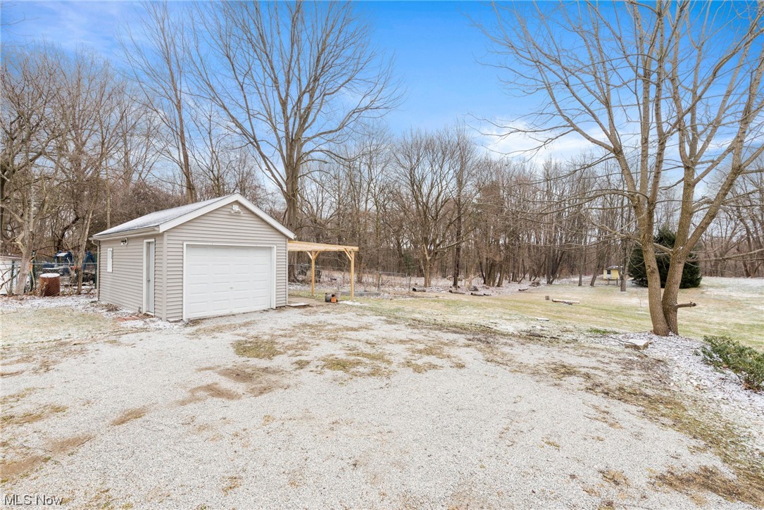 1219 Schocalog Road Akron, OH 44320 - Photo 22 of 31
