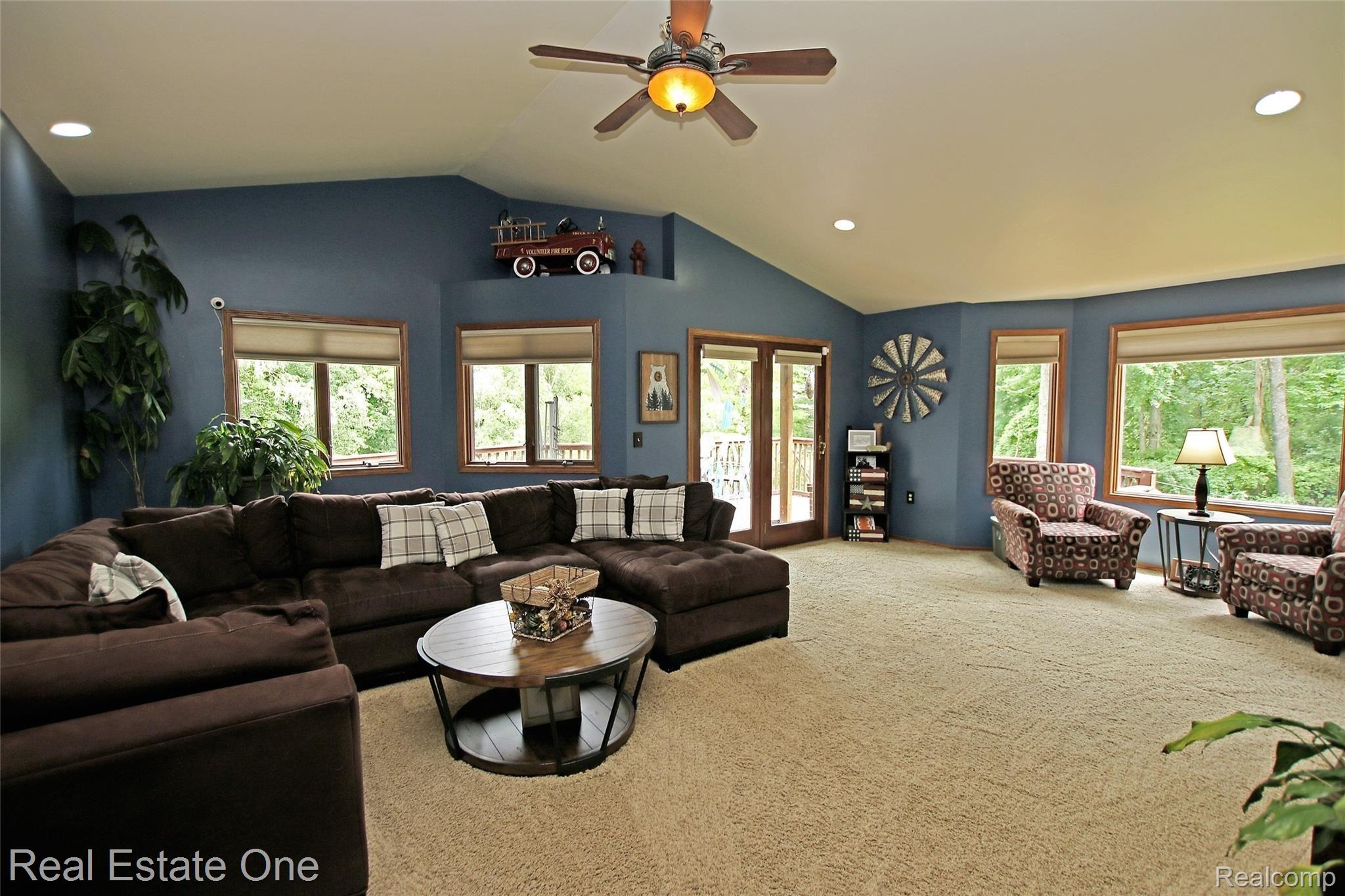5621 Rochester Road Dryden, MI 48428 - Photo 15 of 52 Great room with windows galore.
