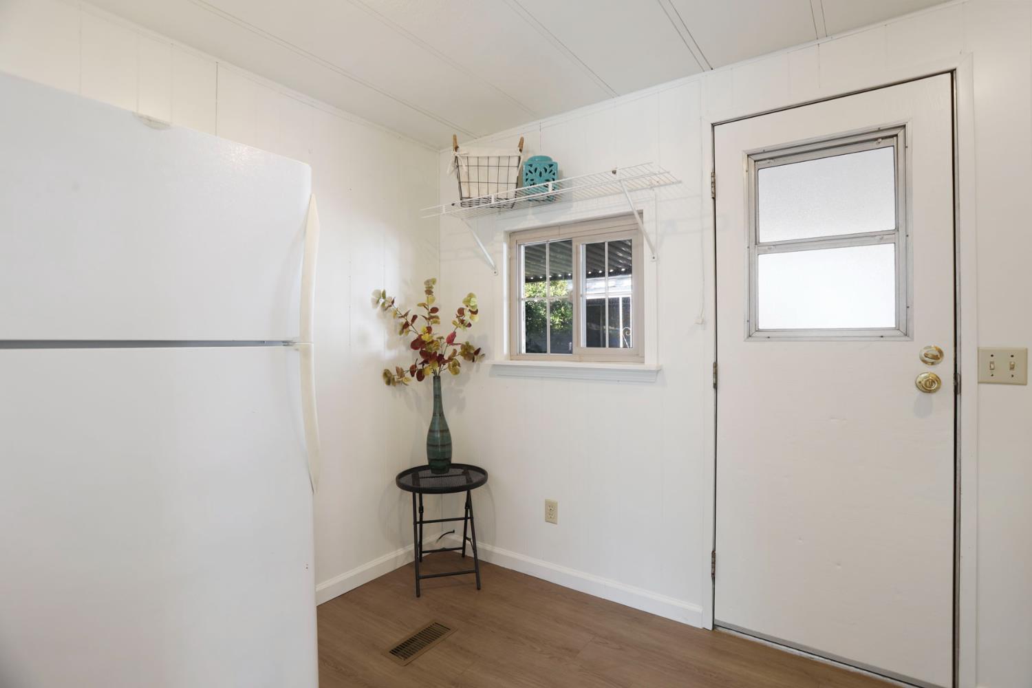 19 Rio Vista Drive Lodi, CA 95240 - Photo 22 of 34 a view of entryway with bathroom