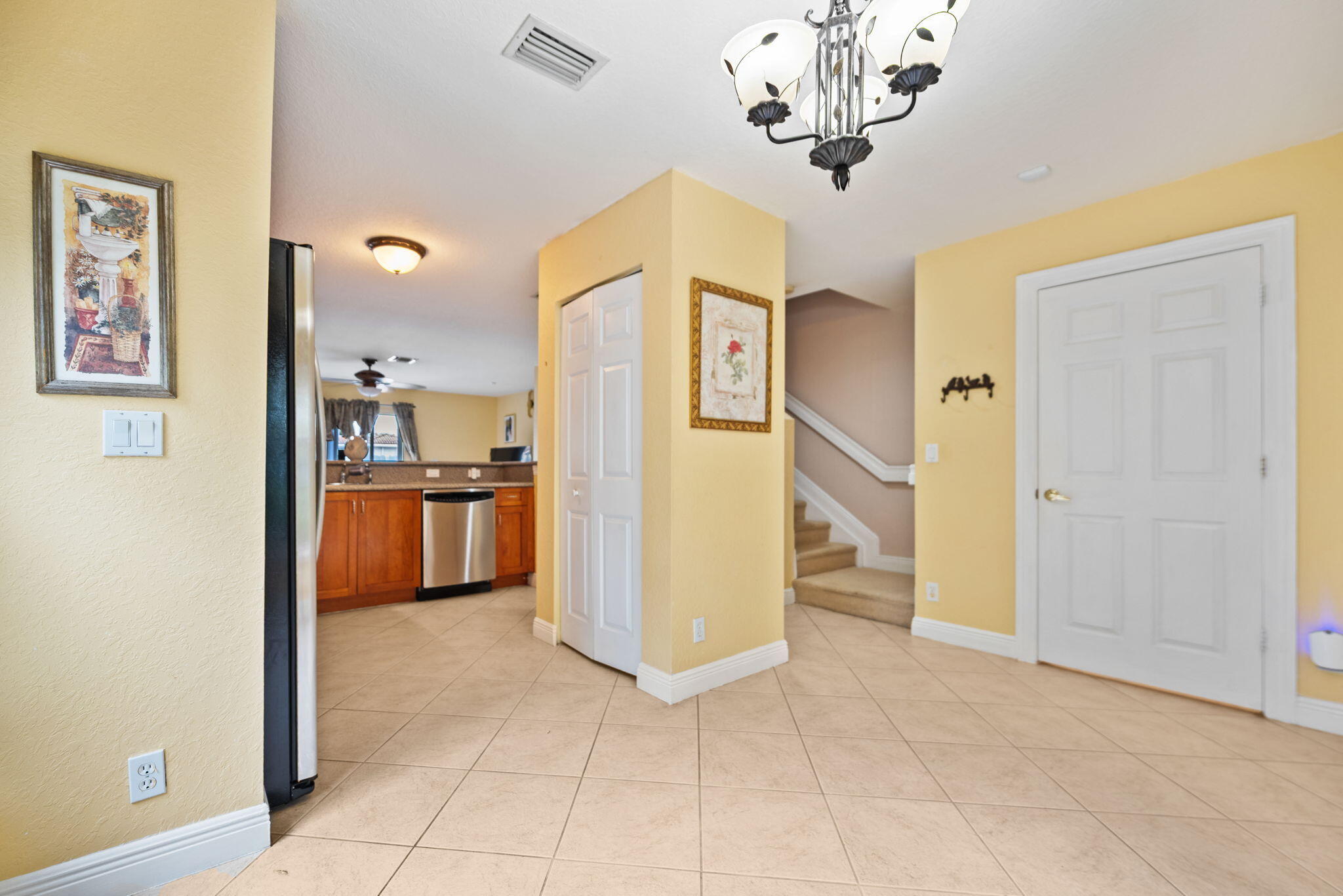 9999 Southwest 26th Court Miramar, FL 33025 - Photo 5 of 29 5-web-or-mls-9999-sw-26th-ct