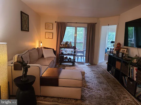 $2,400 | 6602 Lake Park Drive, Unit T2, Greenbelt, MD 20770