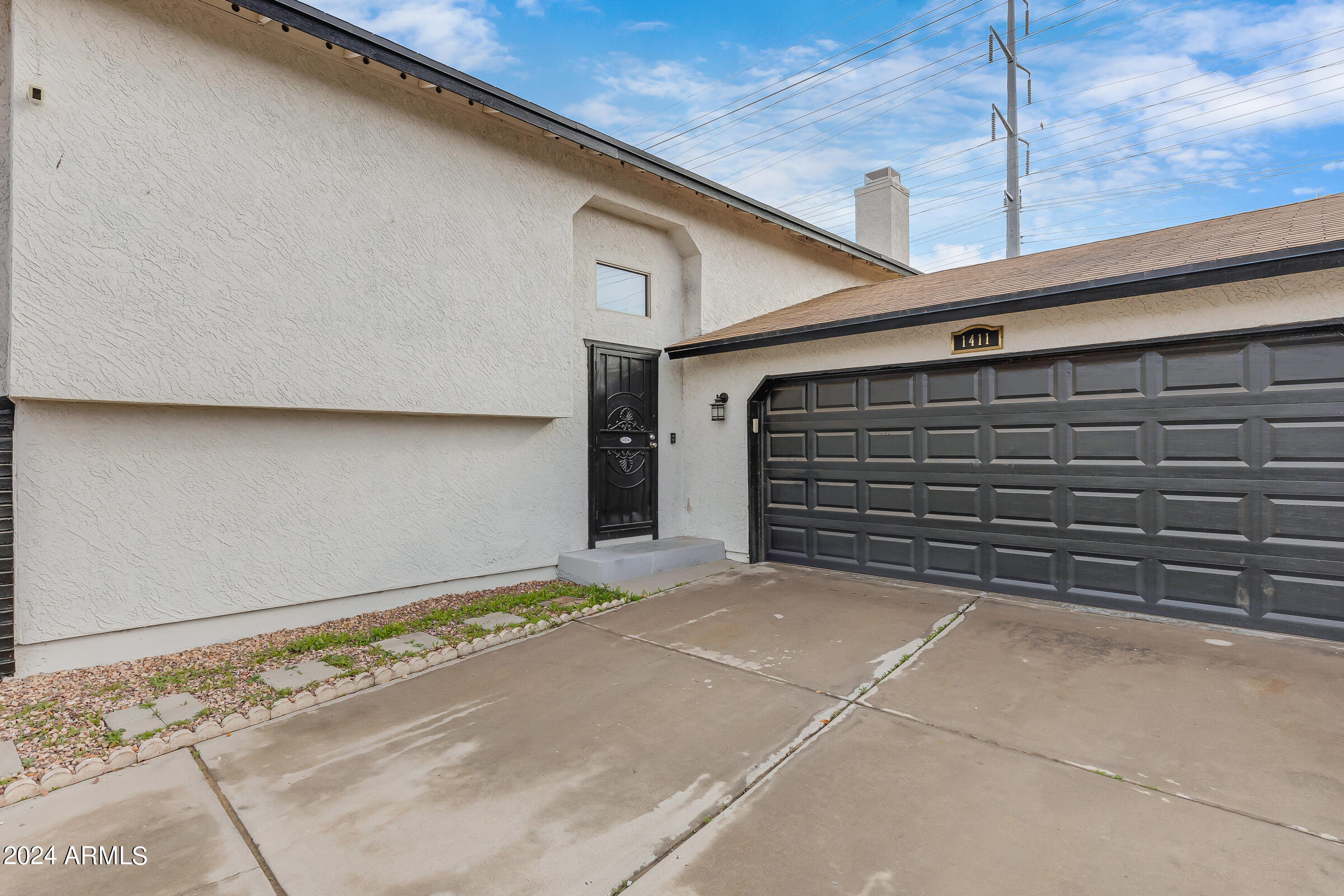 1411 East Fremont Road Phoenix, AZ 85042 - Photo 4 of 24 1411 E Fremont Rd-4