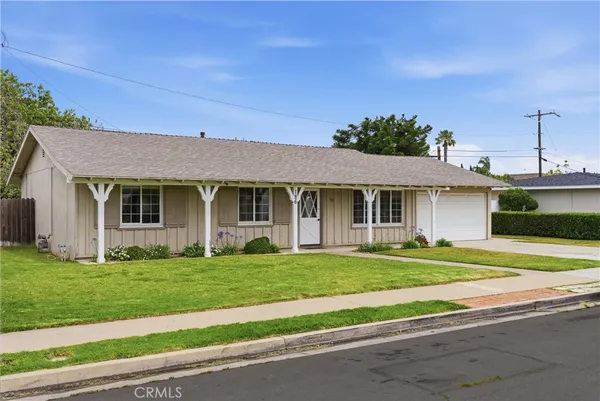 $1,875,000 | 186 Buoy Street, Costa Mesa, CA 92627