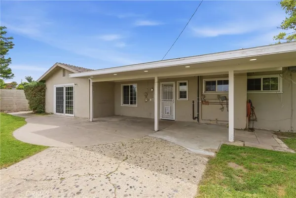 $1,875,000 | 186 Buoy Street, Costa Mesa, CA 92627