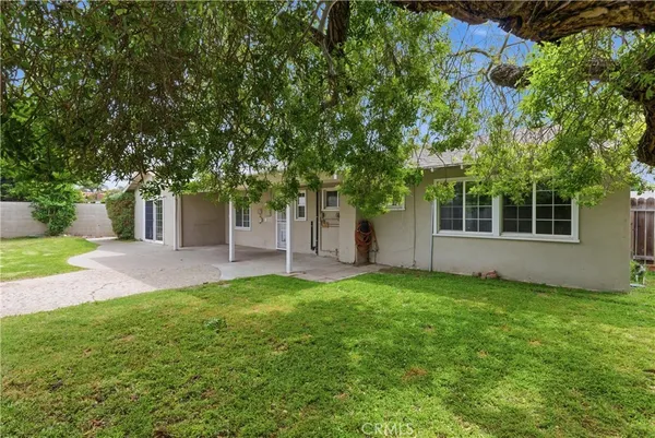 $1,875,000 | 186 Buoy Street, Costa Mesa, CA 92627