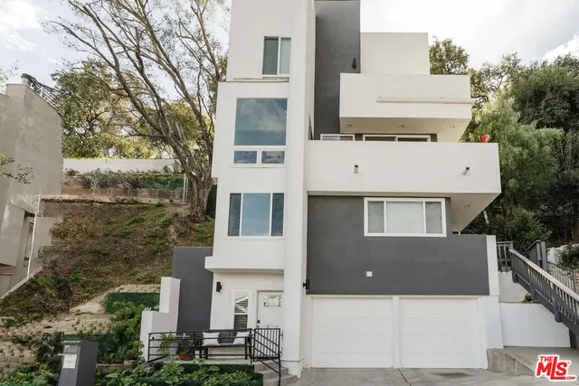$1,595,000 | 4110 Vanetta Place, Studio City, CA 91604