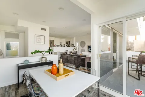 $1,595,000 | 4110 Vanetta Place, Studio City, CA 91604