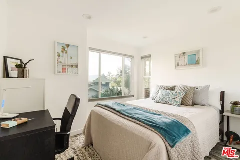$1,595,000 | 4110 Vanetta Place, Studio City, CA 91604