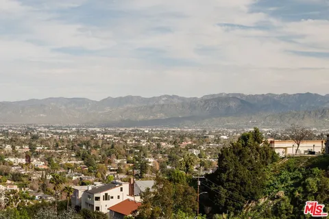 $1,595,000 | 4110 Vanetta Place, Studio City, CA 91604