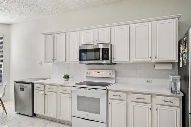 $410,000 | 5118 Royal Bay Drive, Rowlett, TX 75089