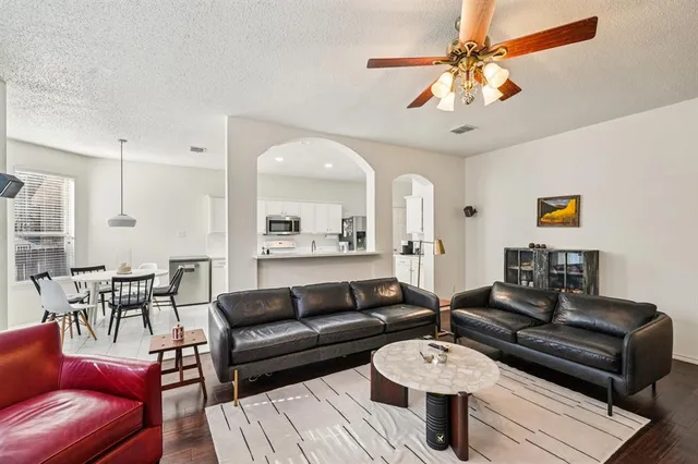 $410,000 | 5118 Royal Bay Drive, Rowlett, TX 75089